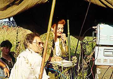 Field Day 2000. Round Table on the air 